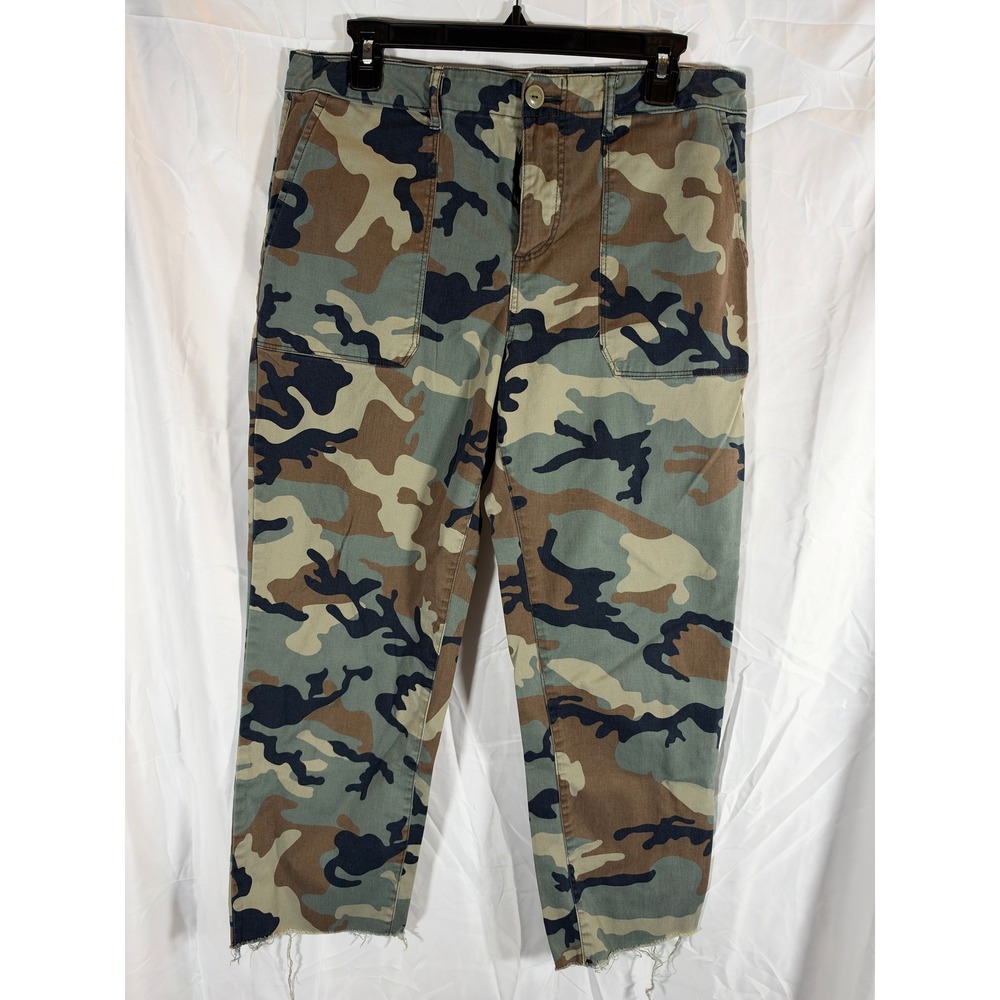 Sanctuary Standard Surplus Camo Frayed Hem Straight Leg Pants Size 30 Green